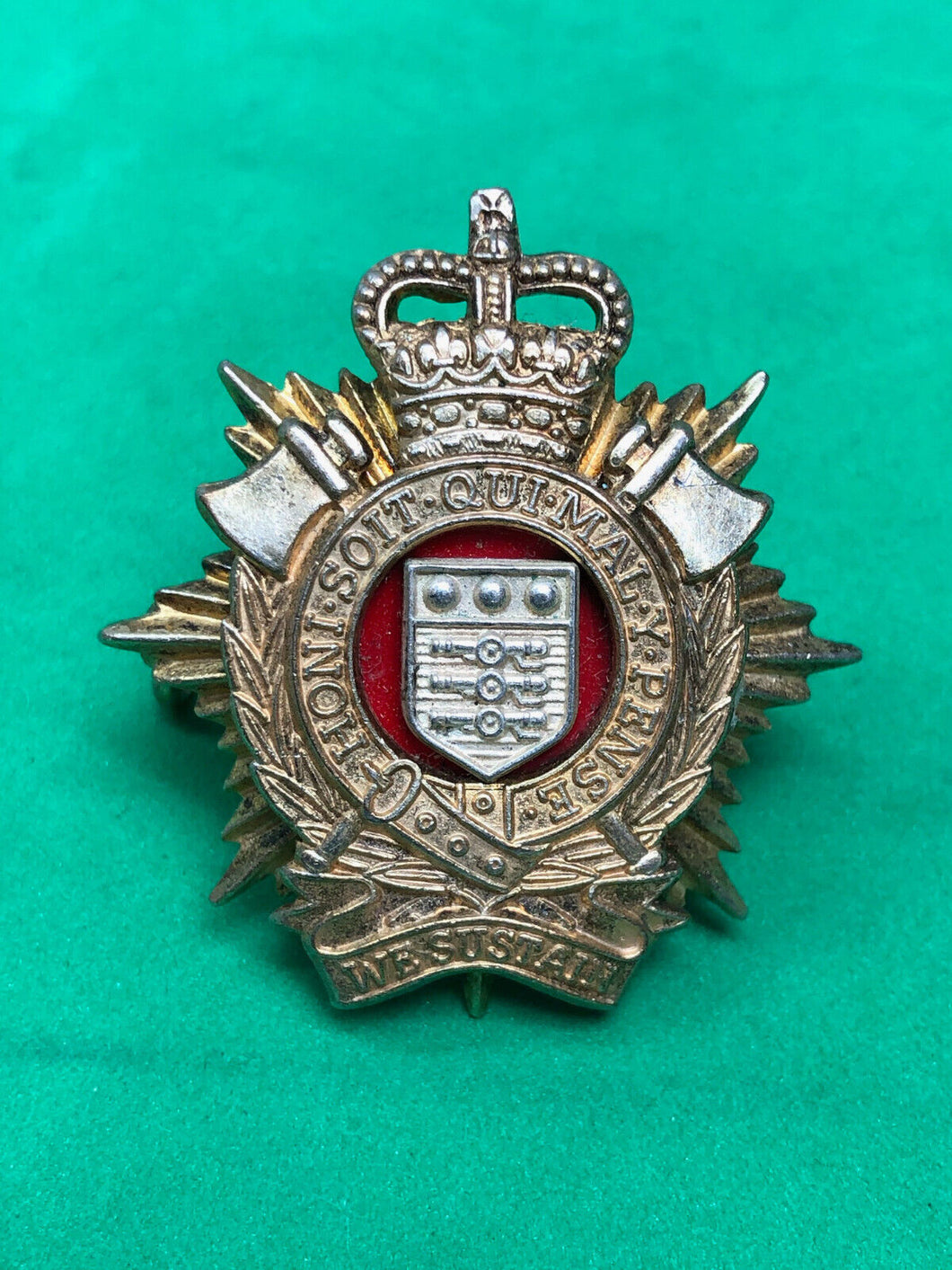 Genuine British Army Royal Logistics Corps RLC Cap Badge