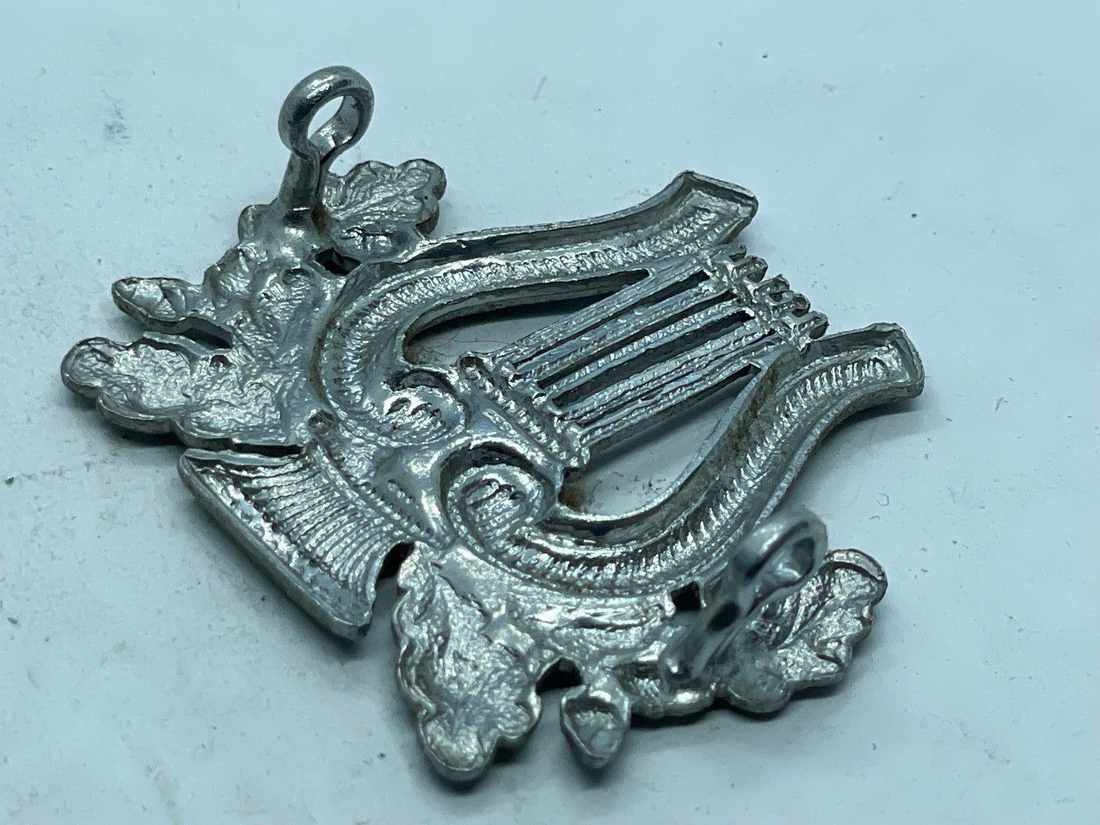 Original British Army WW1 / WW2 Volunteer Musician's Cap Badge - The Militaria Shop