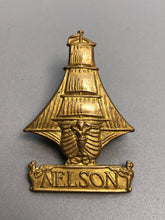 Lade das Bild in den Galerie-Viewer, WW1 British Army Royal Naval Division Nelson Battalion Cap Badge
