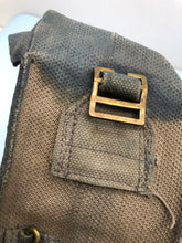 Charger l&#39;image dans la galerie, Original WW2 British RAF 37 Pattern Webbing Bren / Universal Pouch Wartime Dated
