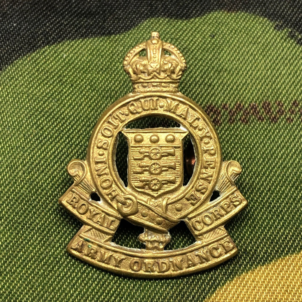 Original British Army WW2 Collar Badge - Royal Army Ordnance Corps RAOC - The Militaria Shop