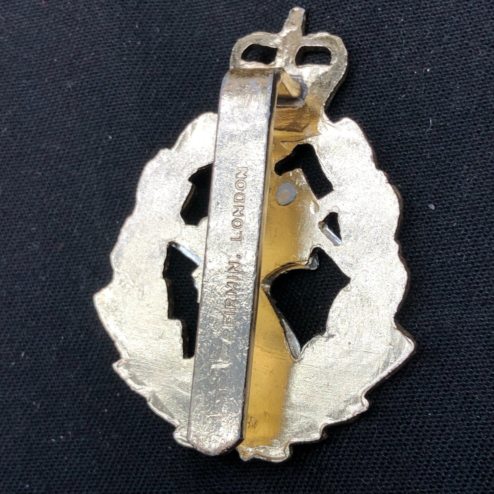 Genuine British Army Cap Badge - Royal Army Dental Corps - The Militaria Shop