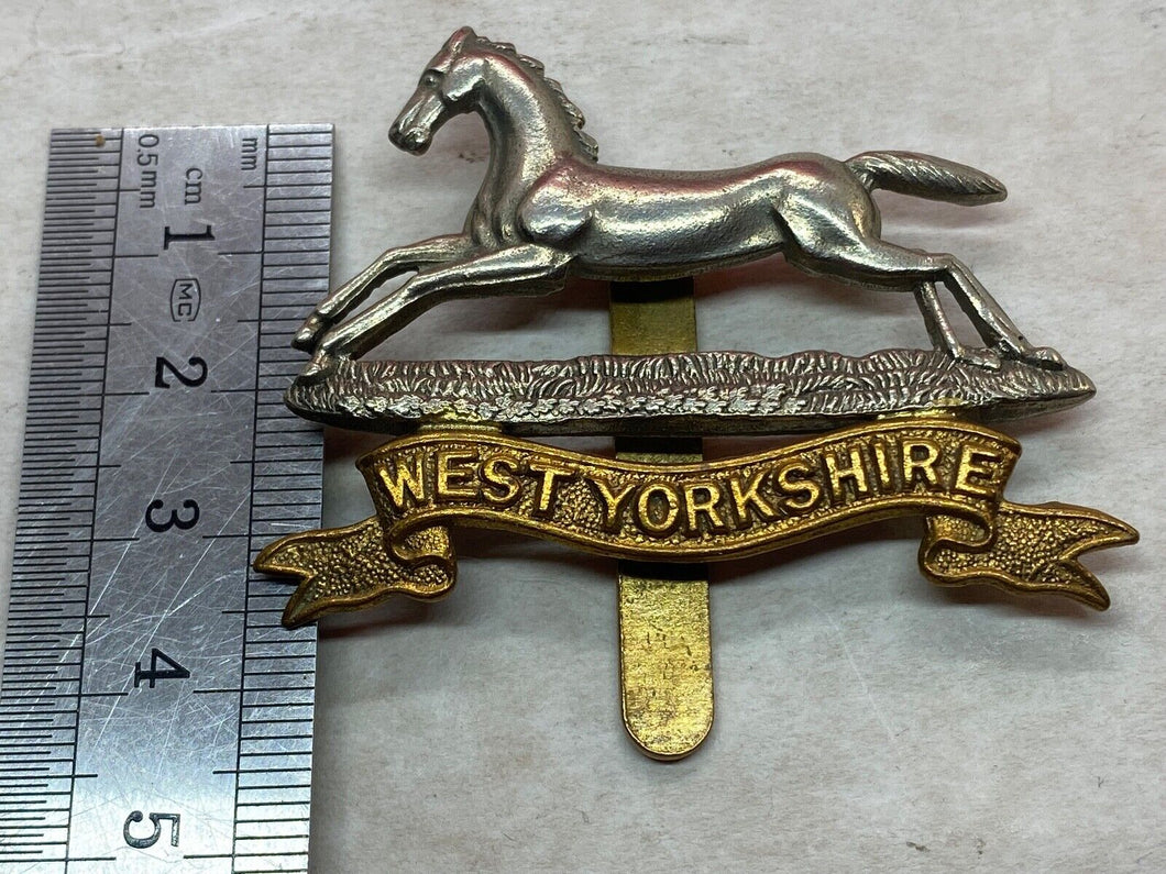 Original British Army WW1 / WW2 West Yorkshire Regiment Cap Badge