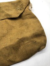 Charger l&#39;image dans la galerie, Original WW2 British Army / Home Front ARP Gas Mask Bag
