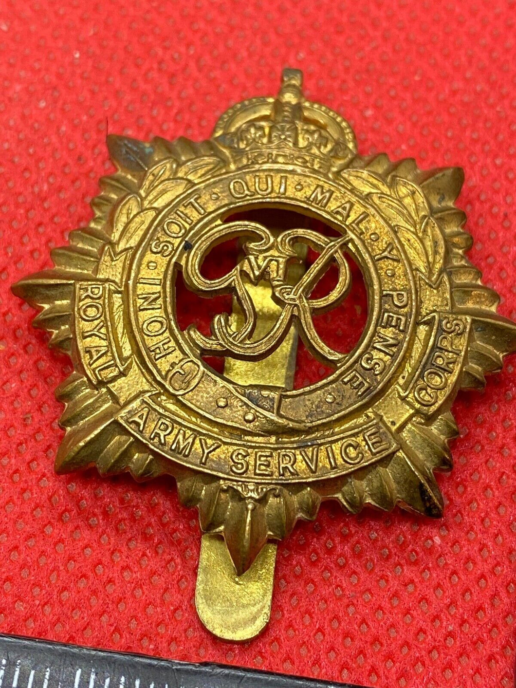 Original WW2 - Royal Army Medical Corps GVI Cap Badge