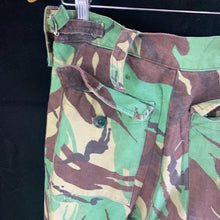 Charger l&#39;image dans la galerie, Genuine British Army DPM Combat Trousers - Size 76/80/96
