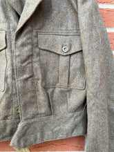 Load image into Gallery viewer, Original British Army Battledress Jacket - Size 10 - 37&quot; Chest - Great Condition
