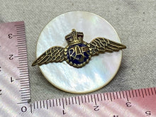 Load image into Gallery viewer, British Royal Air Force King&#39;s Crown RAF Sweetheart Brooch with Mother of Pearl
