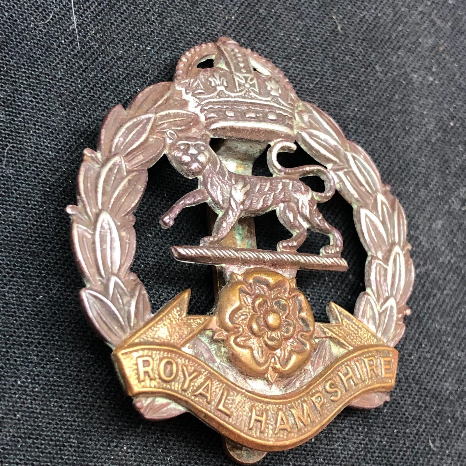 Original WW2 British Army Cap Badge - Royal Hampshire Regiment - The Militaria Shop