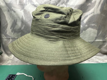 Load image into Gallery viewer, Original British Army WW2 Pattern 1950s Boonie Jungle Hat - New Old Stock 6 1/2
