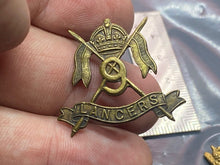 Load image into Gallery viewer, Original WW1 British Army 9th Lancer&#39;s Collar Badge
