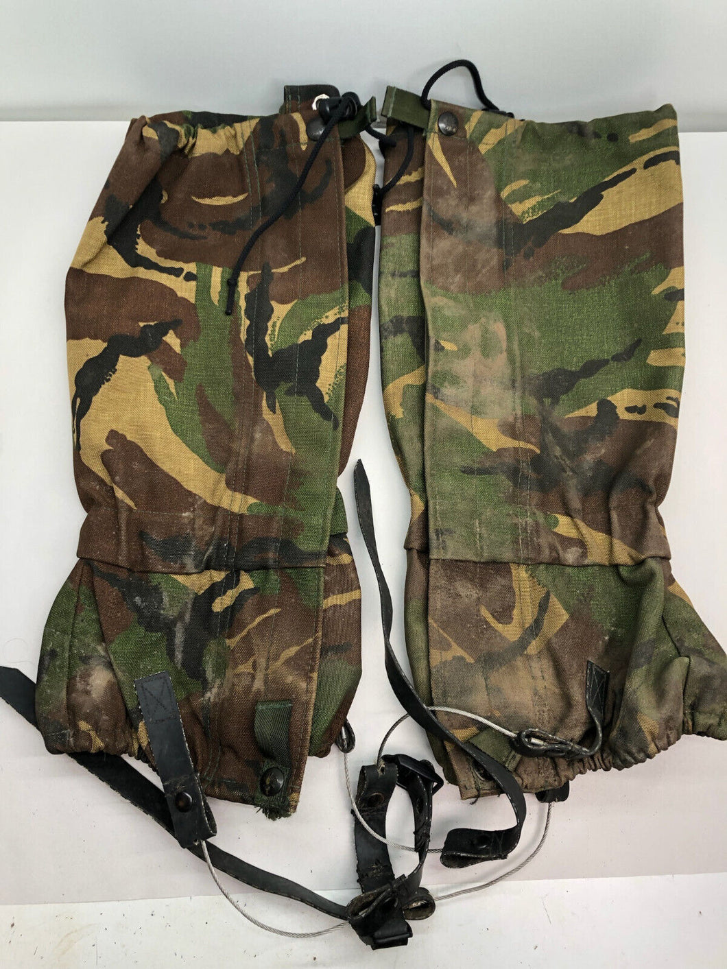 Genuine British Army DPM Camouflaged Gaiters - Size Standard