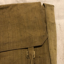 Lade das Bild in den Galerie-Viewer, Original WW2 British Army 37 Pattern Large Pack - Indian Made - Great Condition
