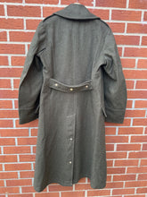 Charger l&#39;image dans la galerie, Original British Army / Navy Greatcoat - Royal Marines - 40&quot; Chest
