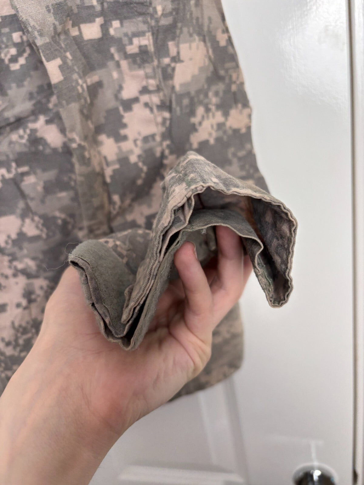 Surplus US Army ACU Combat Uniform Jacket-Large Regular - The Militaria Shop
