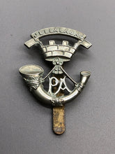 Charger l&#39;image dans la galerie, Original WW2 British Army Somerset Light Infantry Cap Badge
