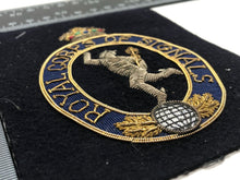 Charger l&#39;image dans la galerie, British Army Bullion Embroidered Blazer Badge - The Royal Corps of Signals
