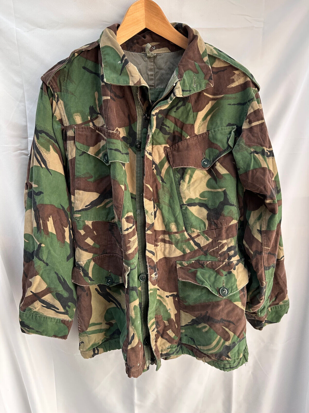 Genuine British Army Surplus DPM Camouflaged 1968 Pattern Smock - Size 36" Chest - The Militaria Shop