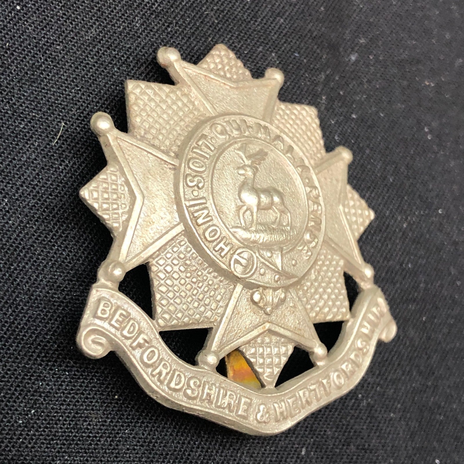 Original WW2 British Army Cap Badge - Ayrshire (Earl of Carrick's Own) Yeomanry - The Militaria Shop
