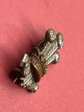 Lade das Bild in den Galerie-Viewer, Original WW2 British Army Royal Wiltshire Yeomany Badge / Sweetheart Brooch
