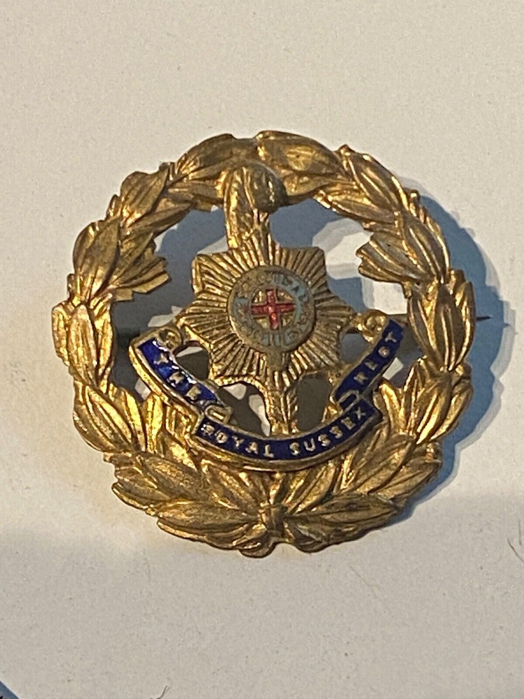 Original WW1 / WW2 British Army - The Royal Sussex Regiment Sweetheart Brooch