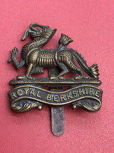 Load image into Gallery viewer, Original WW2 British Army Cap Badge - Royal Berkshire Regiment
