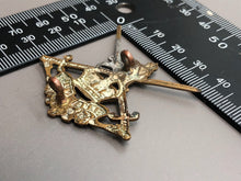 Charger l&#39;image dans la galerie, Original WW2 British Army General Service Corps Cap Badge
