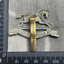 Lade das Bild in den Galerie-Viewer, Original WW2 British Army Cap Badge - 3rd The King&#39;s Own Hussars
