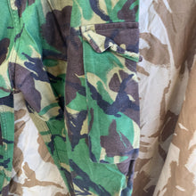 Lade das Bild in den Galerie-Viewer, Britische Armee DPM Camouflage Hose für gemäßigte Temperaturen - 75/80/96 - Vintage Kleidung
