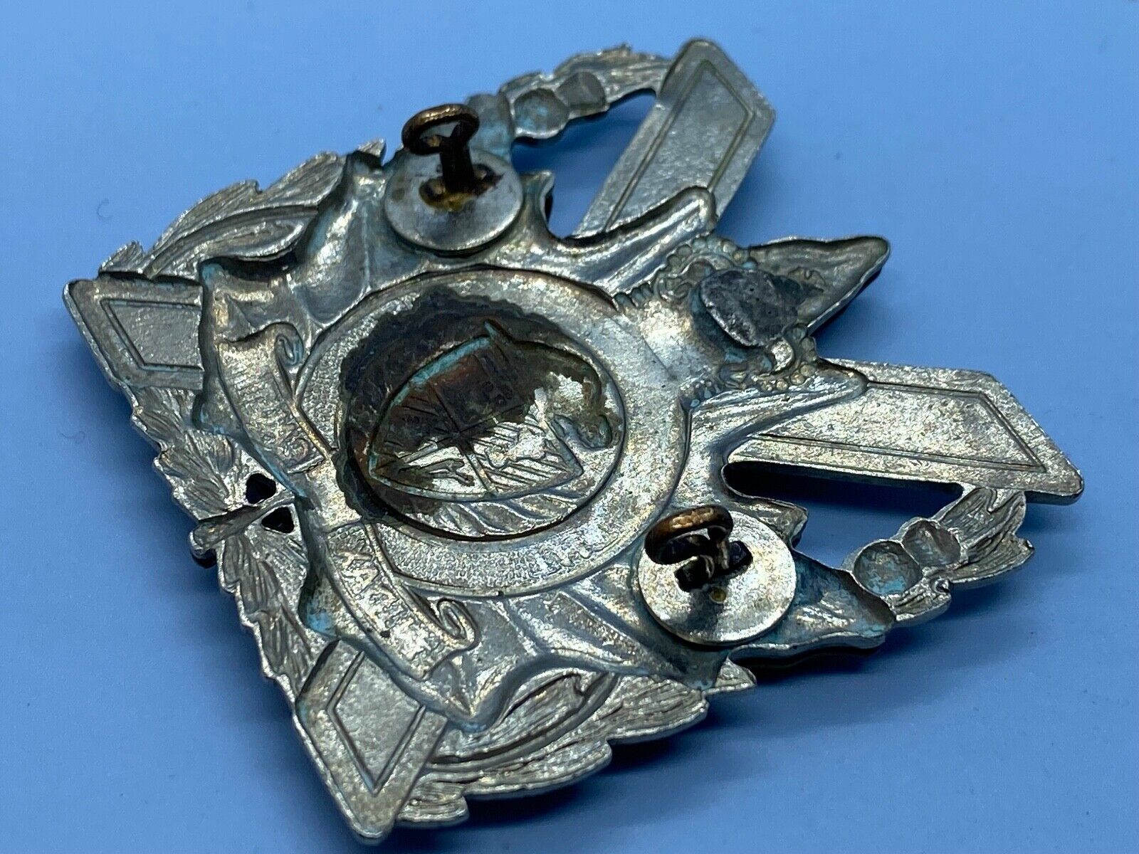 Original Canadian Army The Perth Regiment Cap Badge - The Militaria Shop