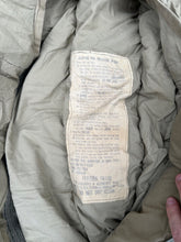 Load image into Gallery viewer, Original US Army Korea/Vietnam Era Sleeping Bag Mountain M1949 OD- Size Regular
