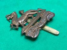 Charger l&#39;image dans la galerie, British Army WW1 Royal Berkshire Regiment Cap Badge
