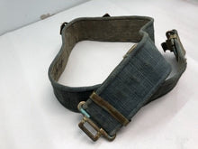 Lade das Bild in den Galerie-Viewer, Original British RAF Royal Air Force WW2 37 Pattern Combat Belt - 38&quot; Waist
