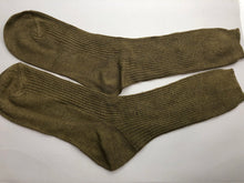 Load image into Gallery viewer, Original WW2 Era British Army Officers Khakli Woolen Socks NEW OLD STOCK Size 8
