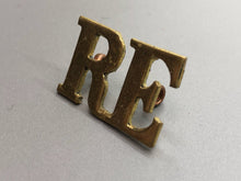 Load image into Gallery viewer, Original British Army WW2 Royal Engineers (R.E.) Shoulder Title
