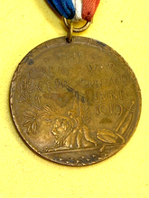 Load image into Gallery viewer, Original France, Belgium, America &amp; Great Britain Peace Medal 1919
