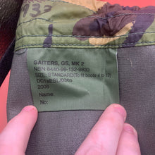 Charger l&#39;image dans la galerie, Genuine British Army Surplus DPM Camouflaged Gaiters - Size Standard
