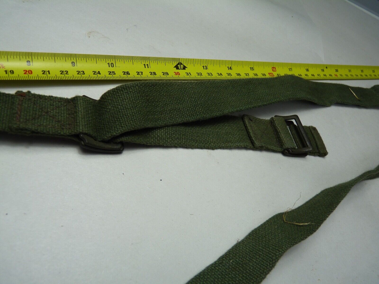 Original WW2 British Army 44 Pattern Shoulder / Extended Equipment Strap - 1945 - The Militaria Shop