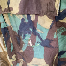 Load image into Gallery viewer, Genuine Army Jungle DPM Camouflaged Combat Trousers - 28&quot; Waist
