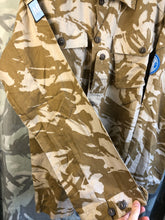 Load image into Gallery viewer, Genuine British Army Desert DPM Camouflafed Tropical Jacket - Size 190/104

