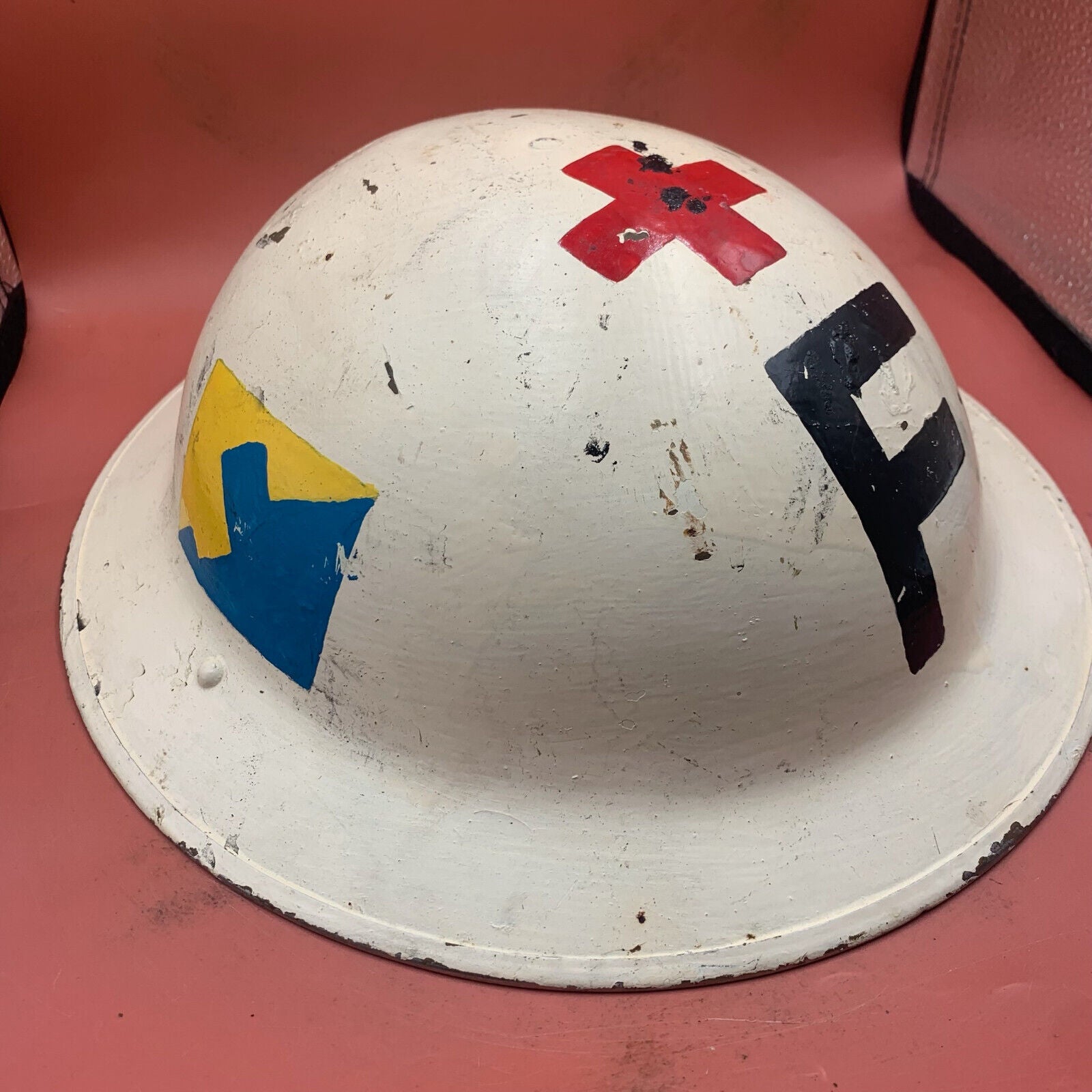 Original WW2 British Army Helmet & Liner - Div Sign + First Aid | For ...