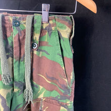 Load image into Gallery viewer, Genuine British Army DPM Camouflaged Combat Trousers - 72/68/84
