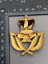 Load image into Gallery viewer, Genuine British RAF Warrant Officer’s Cap Badge
