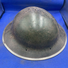 Lade das Bild in den Galerie-Viewer, Original WW2 Mk2 British Army Brodie Combat Helmet
