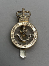 Charger l&#39;image dans la galerie, Genuine British Army Cap Badge - Sherwood Rangers Yeomanry
