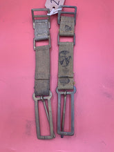 Charger l&#39;image dans la galerie, Original WW2 British Army 37 Pattern Webbing Brace Adaptors Pair
