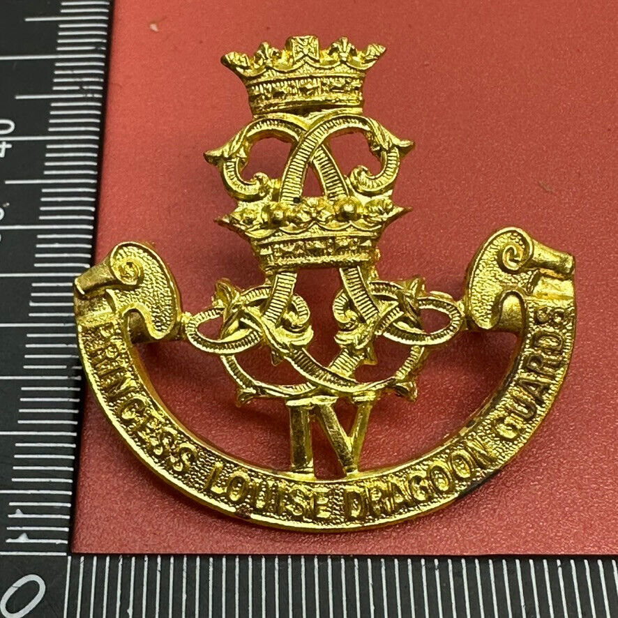 Genuine WW2 Canadian 4th Princess Louise Dragoon Guards Cap Badge