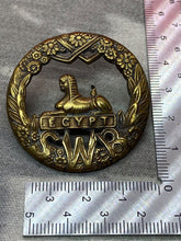 Load image into Gallery viewer, Original British Army WW1 / WW2 South Wales Borderer&#39;s Regiment Cap Badge
