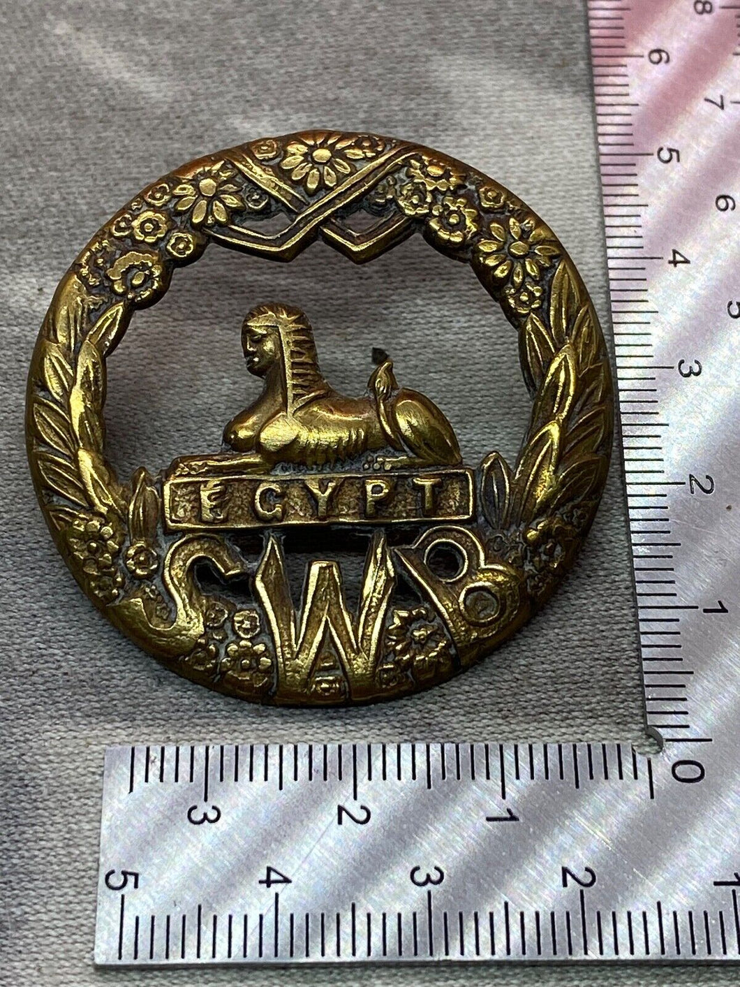 Original British Army WW1 / WW2 South Wales Borderer's Regiment Cap Badge