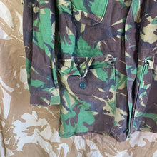 Lade das Bild in den Galerie-Viewer, Genuine British Army Smock Combat Jungle DPM Camouflage - Size 170/96
